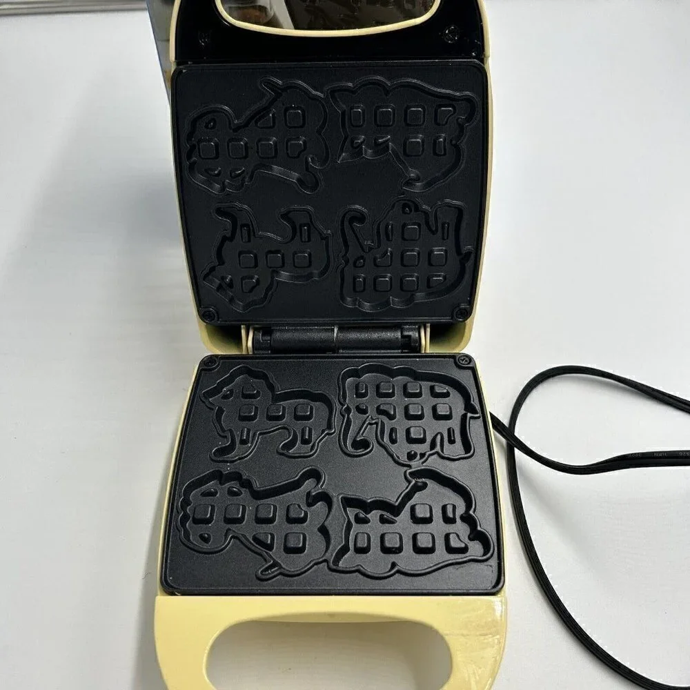 NOSTALGIA Animal Circus Mini Waffle/Cookie Maker